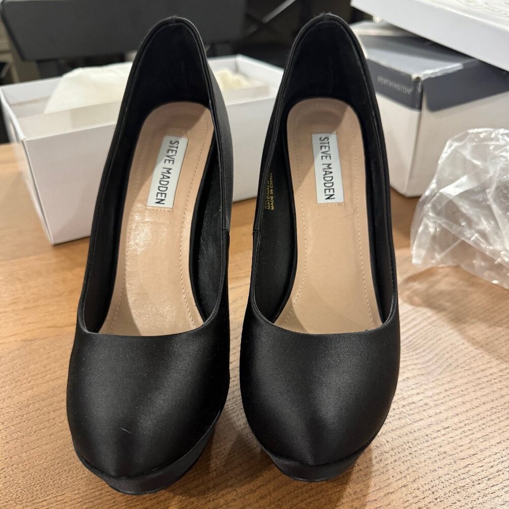 Steve Madden Partyy-R Black Satin Platform Pumps – Worn once – Like New in Box -